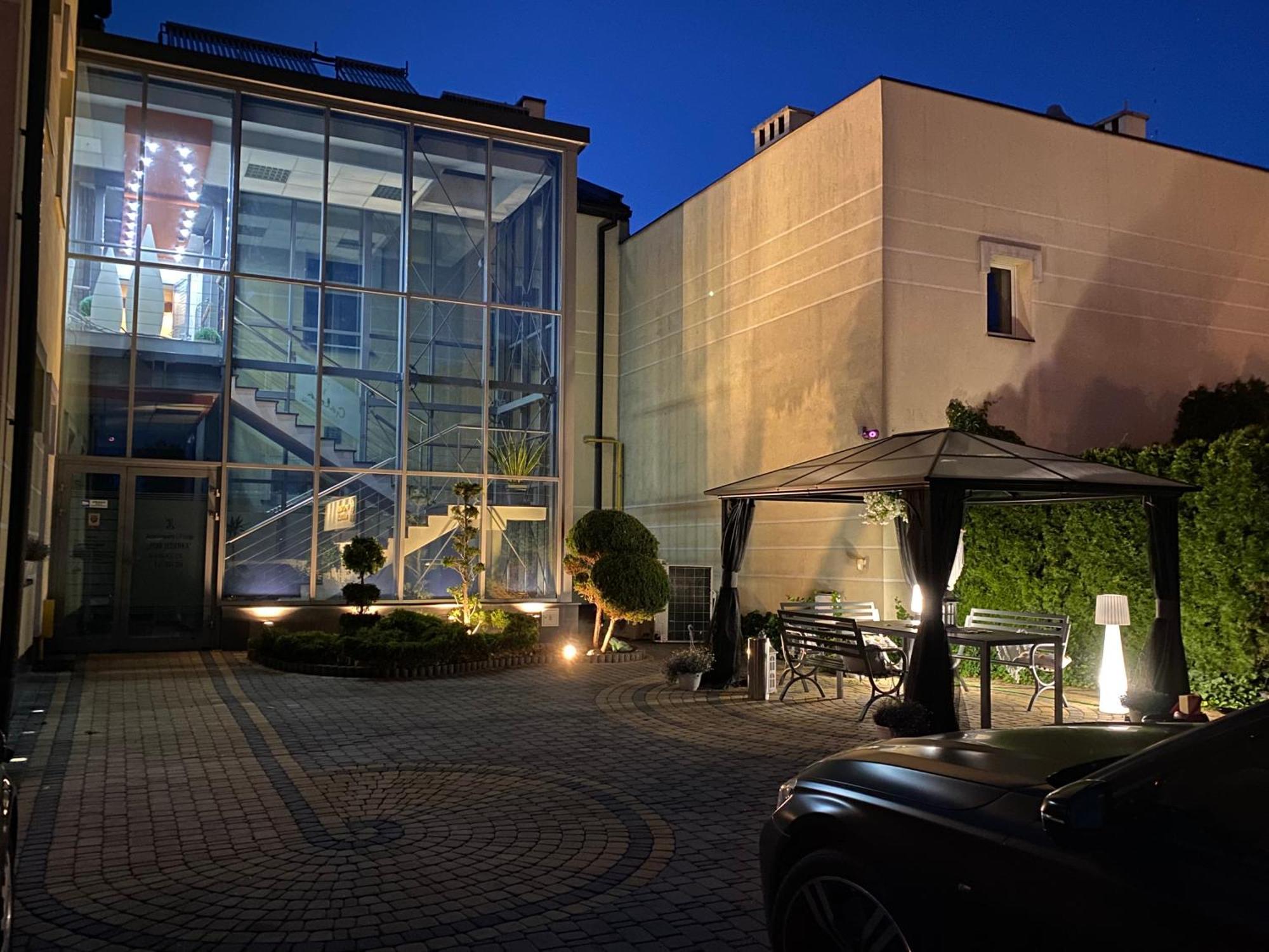 Apartamenty I Pokoje „Pod Jedynka” Konstantynów Łódzki Kültér fotó