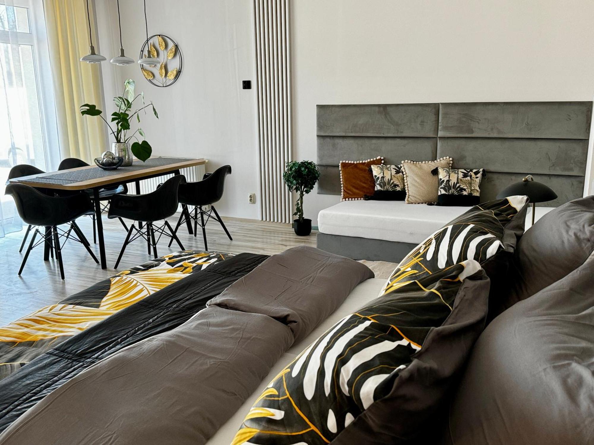Apartamenty I Pokoje „Pod Jedynka” Konstantynów Łódzki Kültér fotó